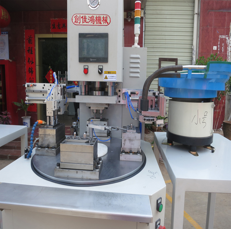 多工位精密滑塊式油壓沖床