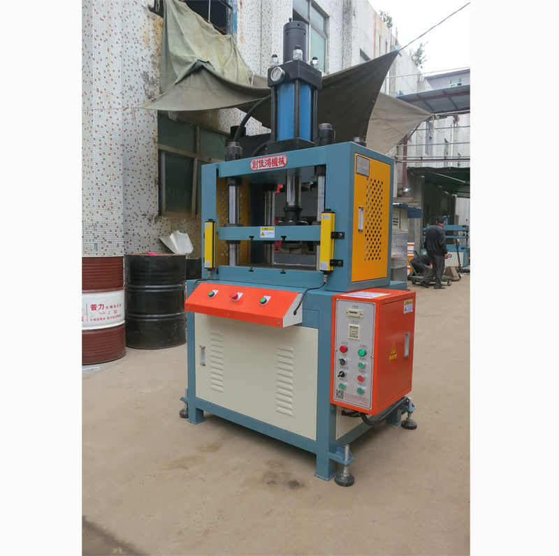 ���������͉��C