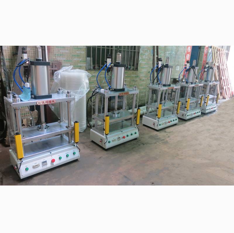 ��������≺����